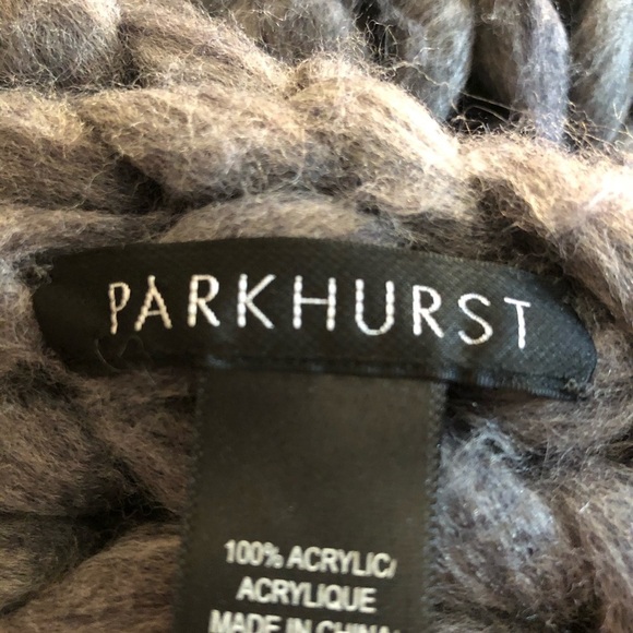 - Women grey chunky yarn scarf:Parkhurst - Picture 3 of 5